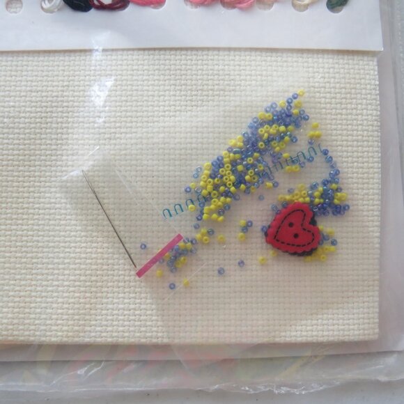 Loving Grandma Vintage Counted Cross Stitch Kit #8820 - Picture 6 of 7